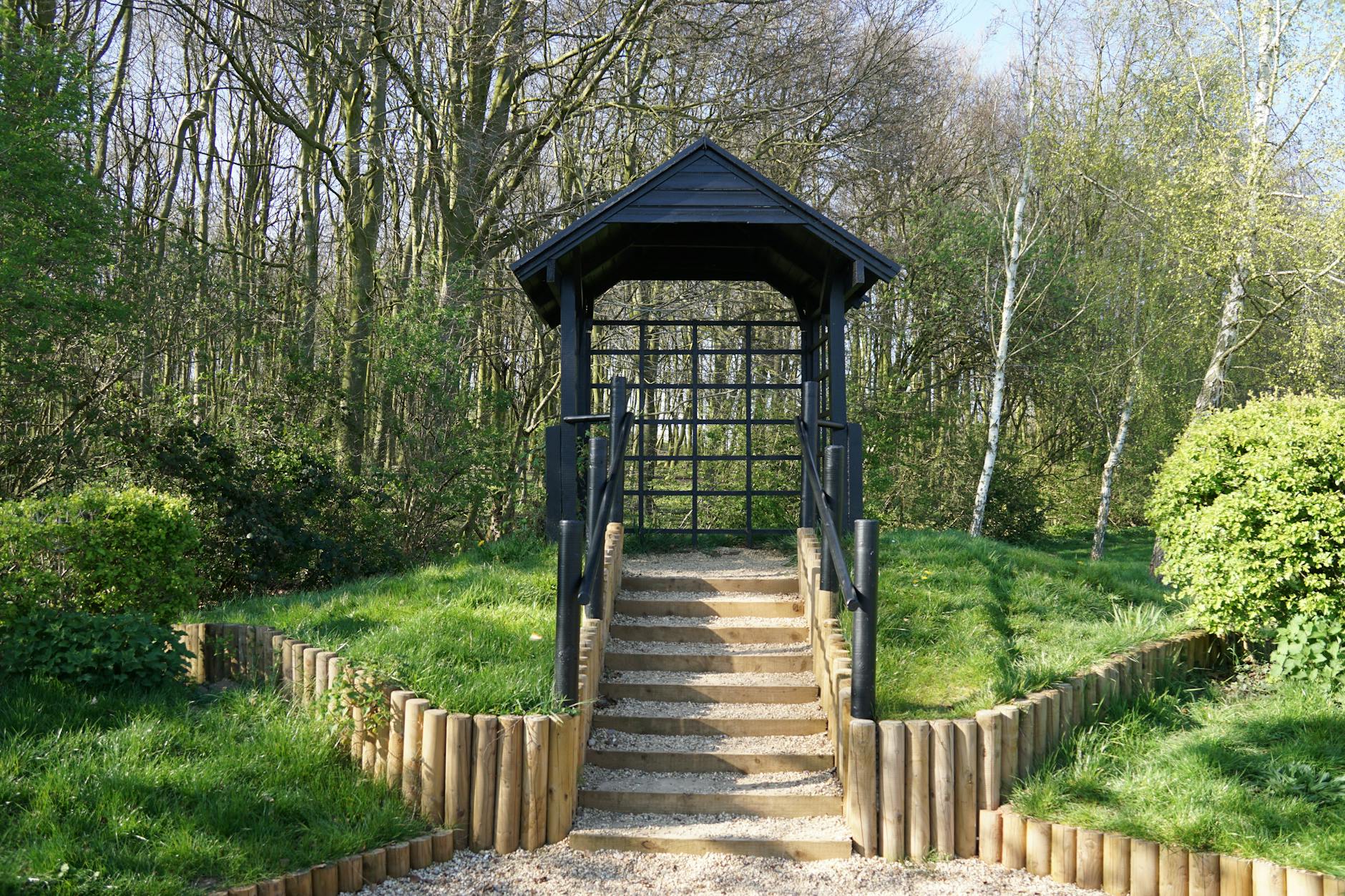 Gravier sur pente : 3 solutions qui tiennent