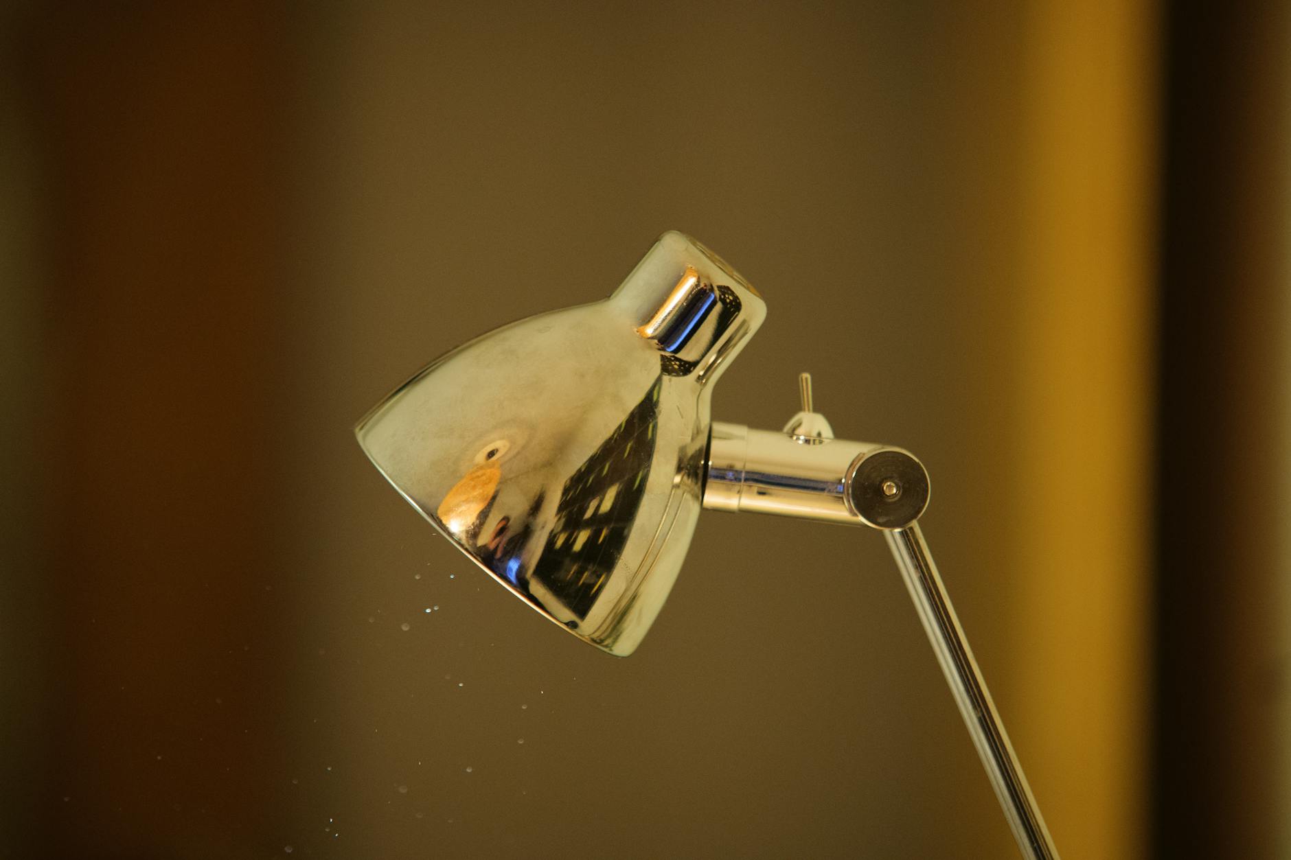 Pourquoi opter pour un lampadaire design italien vintage dans votre décoration ?