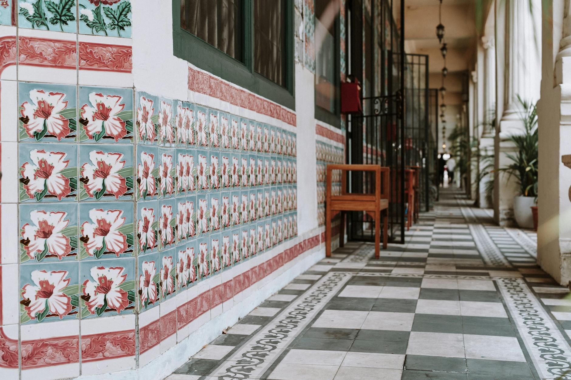 Donnez un coup de neuf à votre carrelage en le peignant